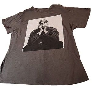 2Pac Tupac Amaru Shakur Graphic T-Shirt Gray Short Sleeve Hip Hop Rap Music‎